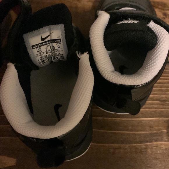 Nike baby shoes size 3 - Picture 5 of 5